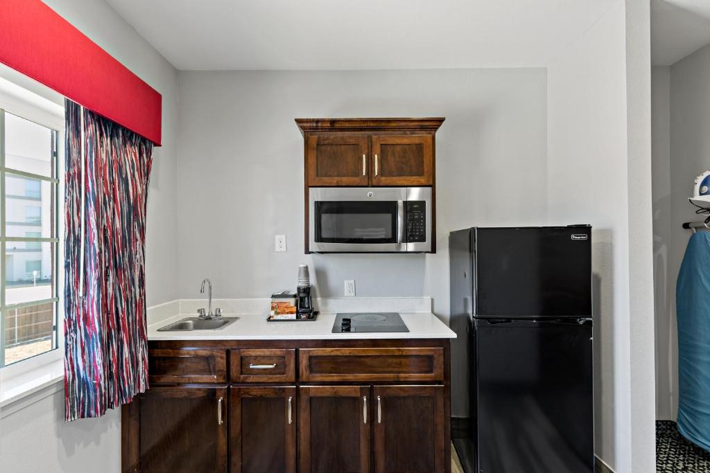Paris Inn & Suites - Habitación Triple De Lujo