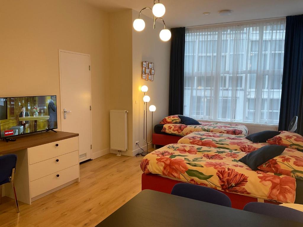 Aristoteles Apartments - Estudio Triple Estándar