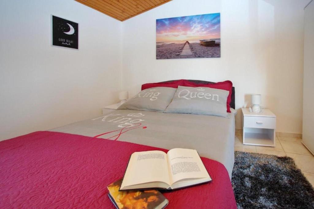Posteľ alebo postele v izbe v ubytovaní Apartments More