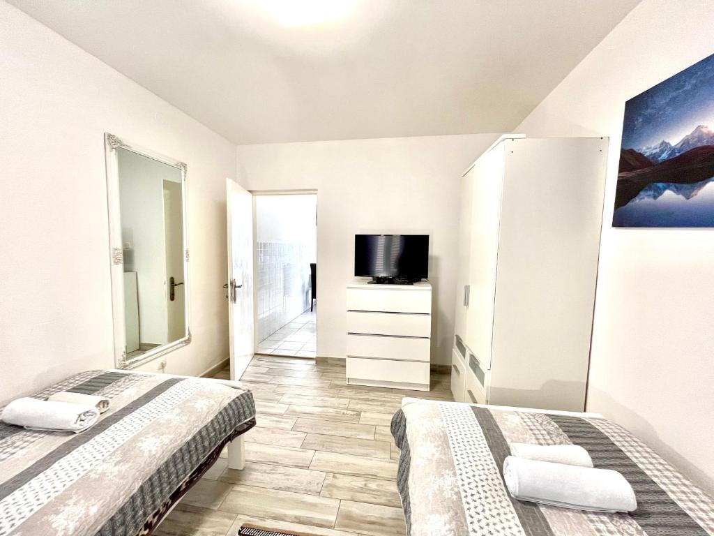 Apartments Monica - 15