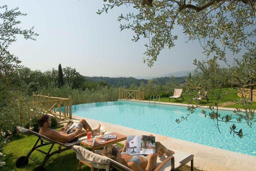 Bazén v ubytovaní Villa la Borghetta Spa Resort alebo v jeho blízkosti