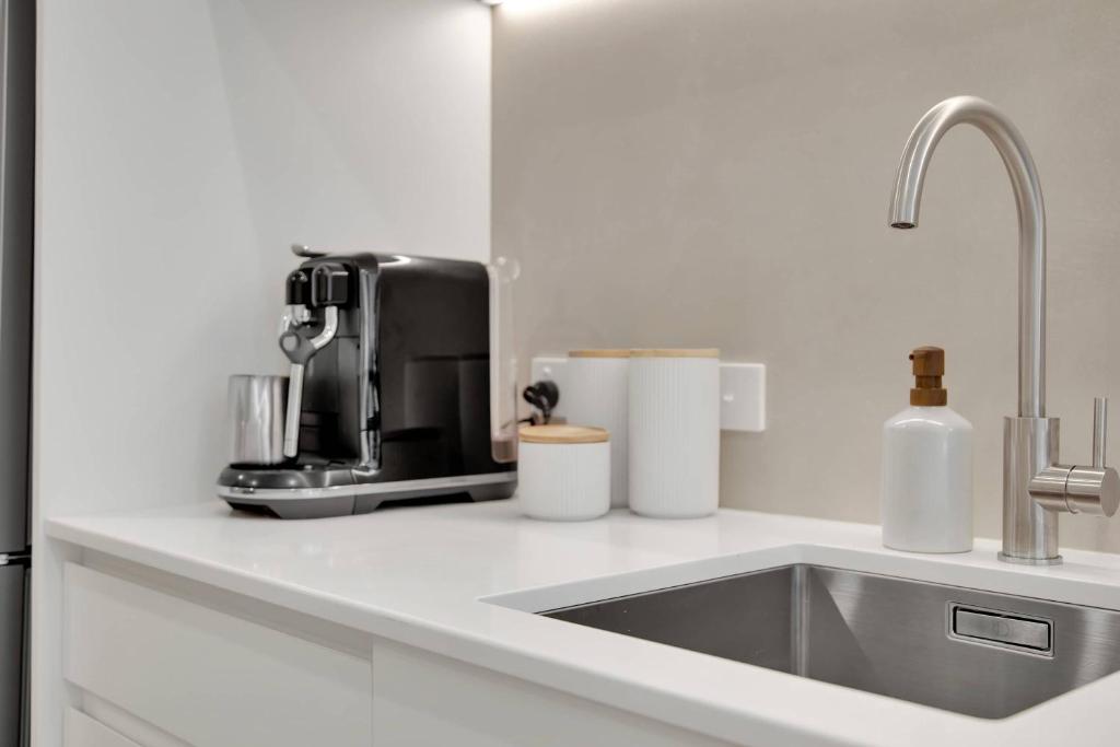 Perfectly Paired - Your Dual Apartment Escape - Resim 18