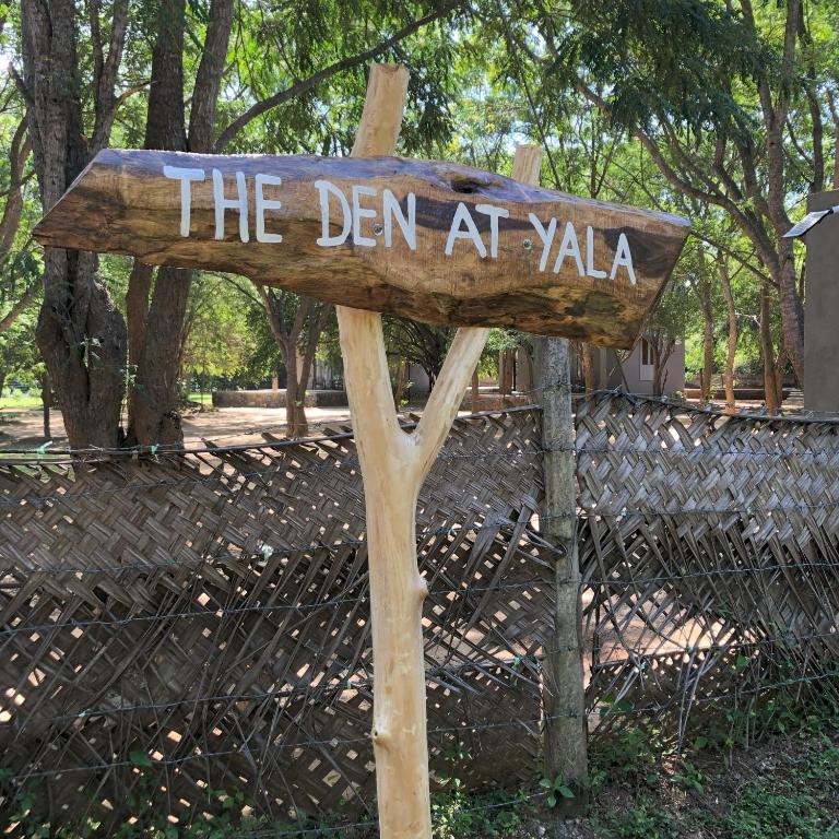 Certifikát, hodnocení, plakát nebo jiný dokument vystavený v ubytování The Den at Yala