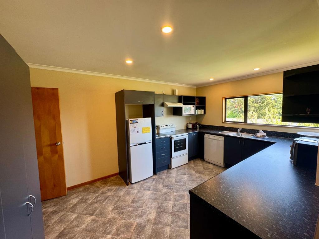 5 Alpine Avenue - Resim 12