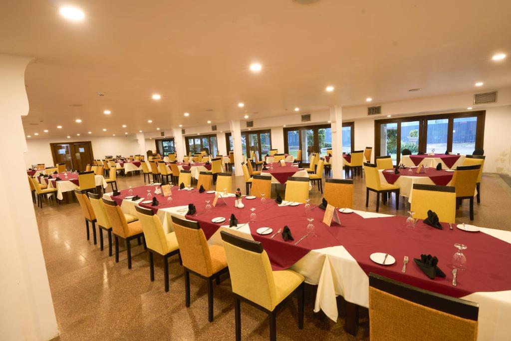 Restaurace v ubytování Rajarata Hotel Anuradhapura