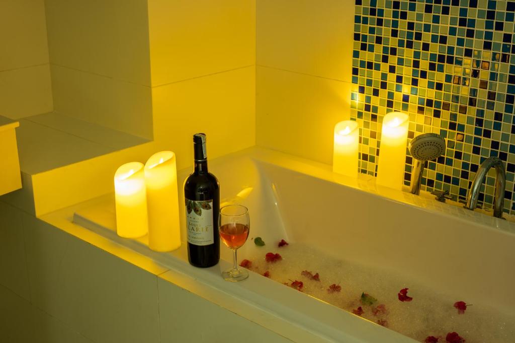 Suite Có Giường Cỡ King Nhìn Ra Biển