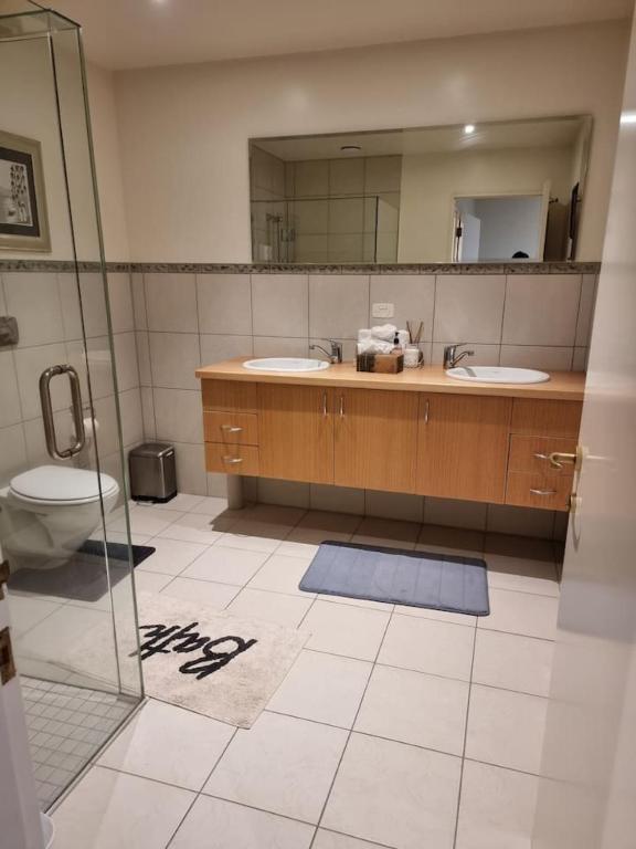 Mountainview Villa Suite in an 6-bedroom Villa - Resim 3