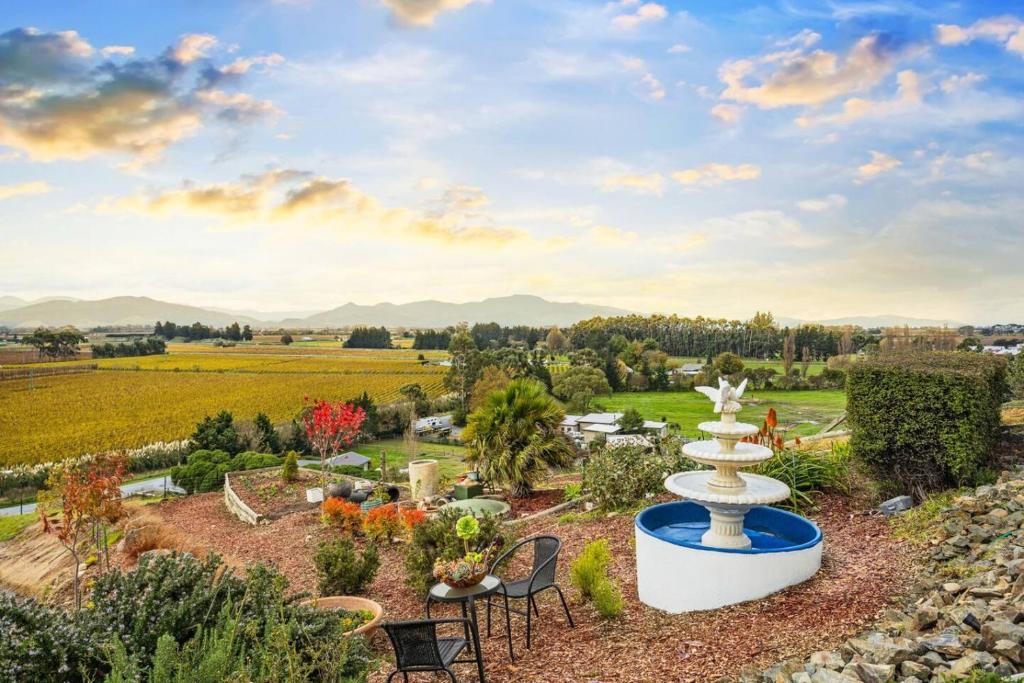 Entire Poolside Accommodation - Resim 36