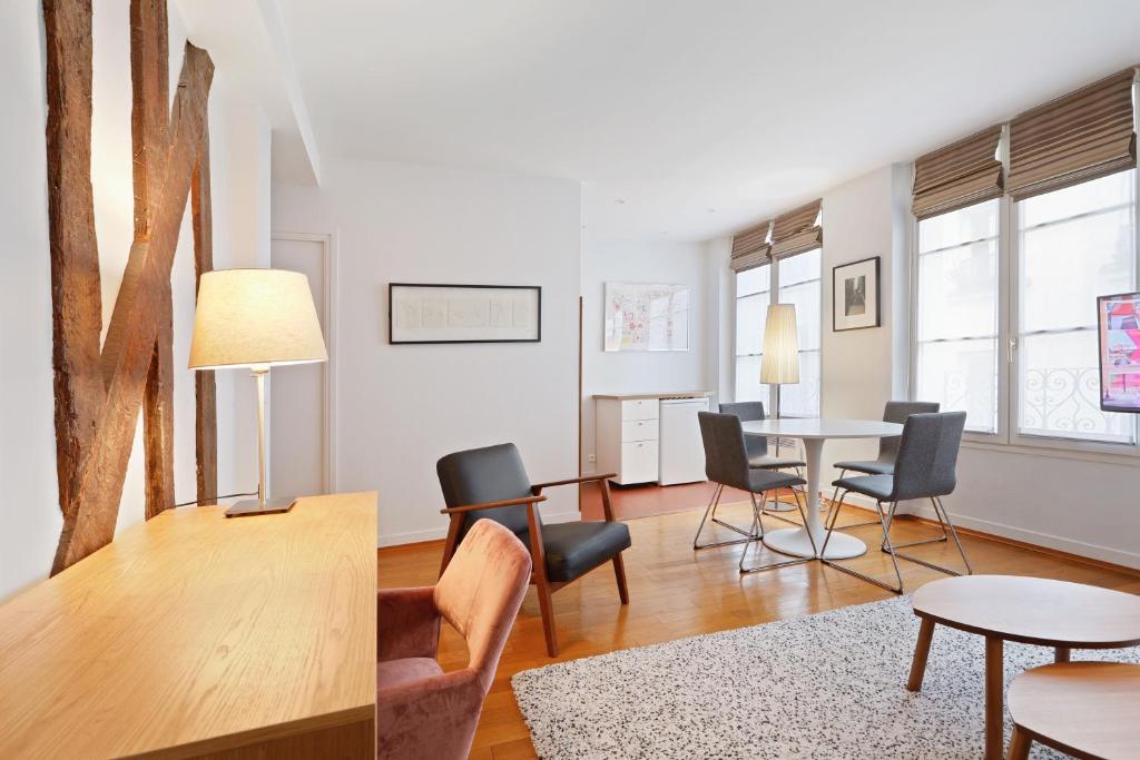 Apartments for Work in City Center - 14