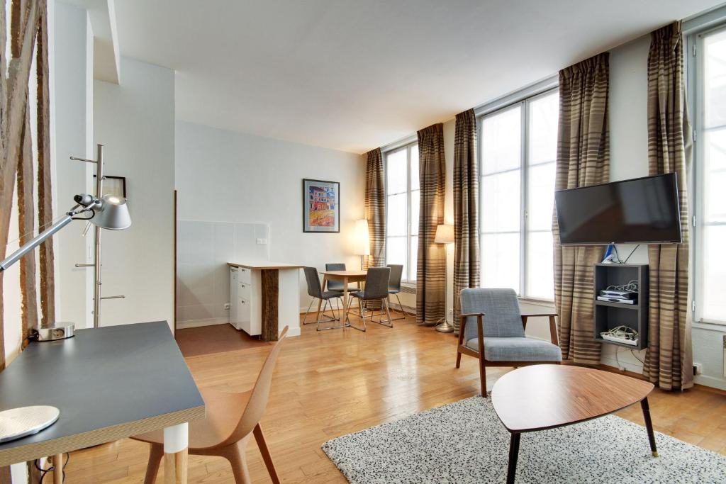 Apartments for Work in City Center - 16