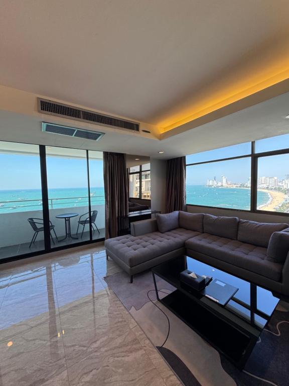 Hermann Hotel Pattaya - SHA Extra Plus - Resim 11