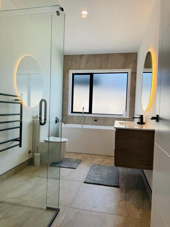 Separate entry room with share bathroom - Resim 9