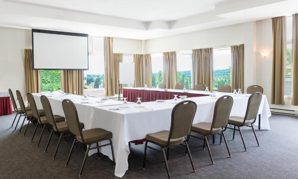 Konferenční prostory v ubytování Manoir des Sables Hôtel & Golf