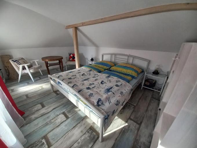 Posteľ alebo postele v izbe v ubytovaní Boathouse Balatonlelle with Sauna