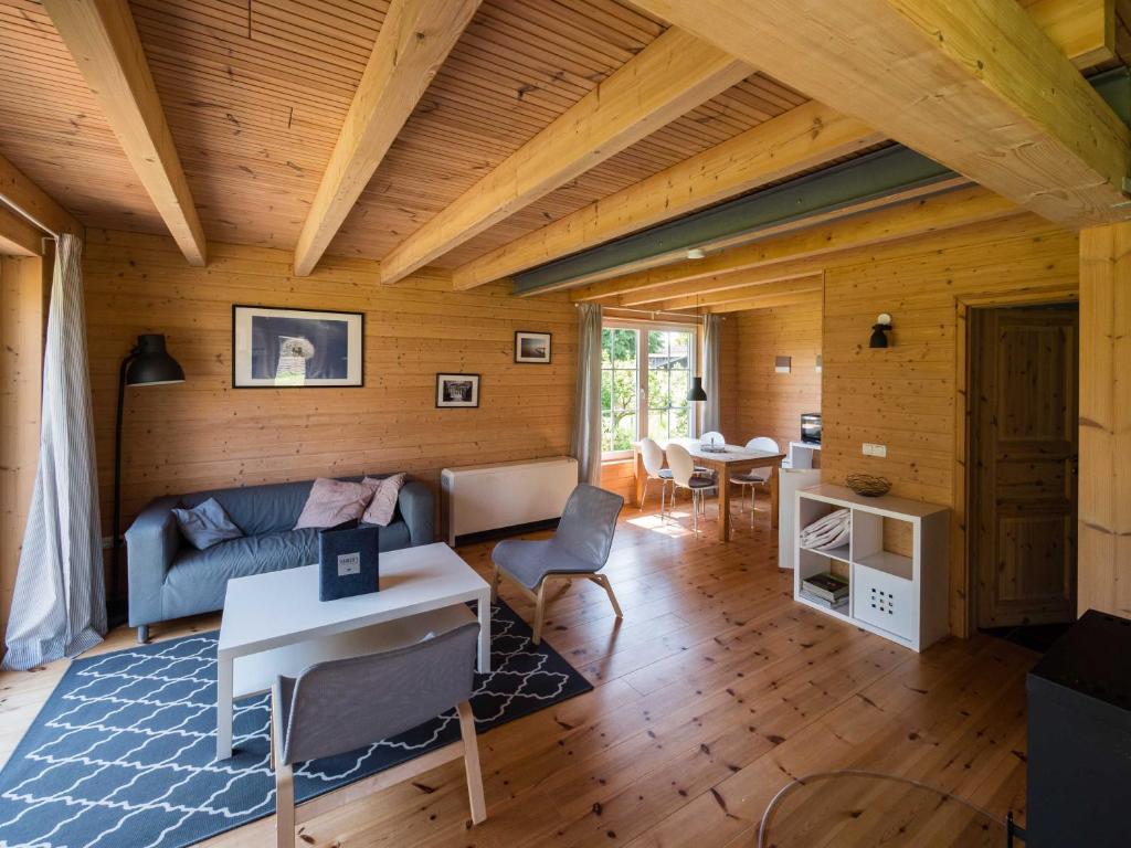 Schmidt's Ferienhäuser bei Zingst - Two-Bedroom Holiday Home With Terrace - 213 Ft² V