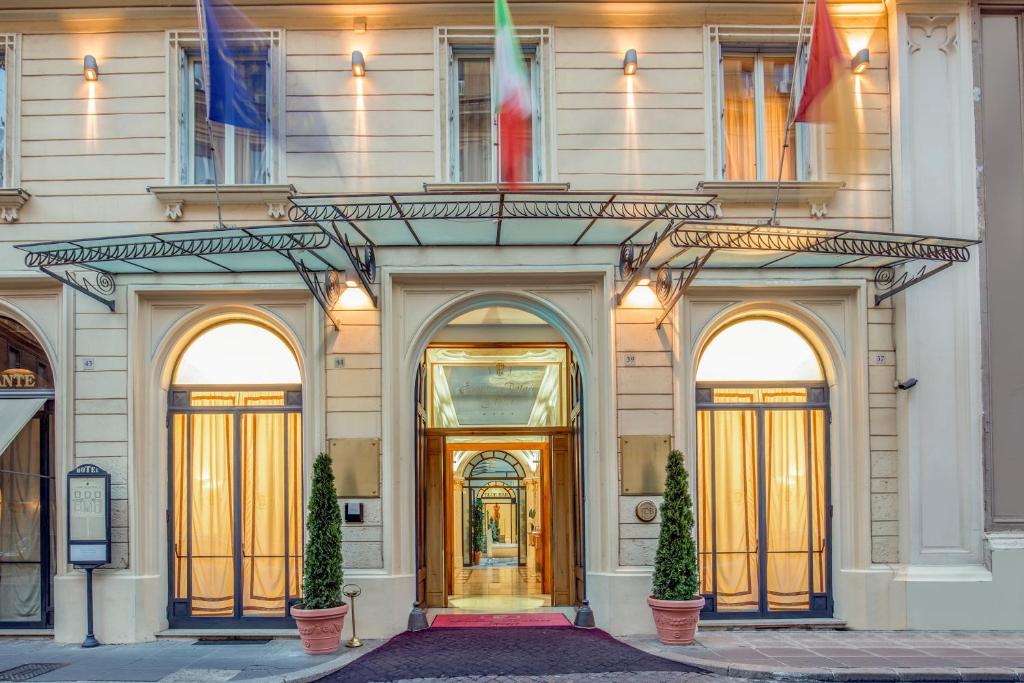 UNA Hotels Empire Roma - Resim 9