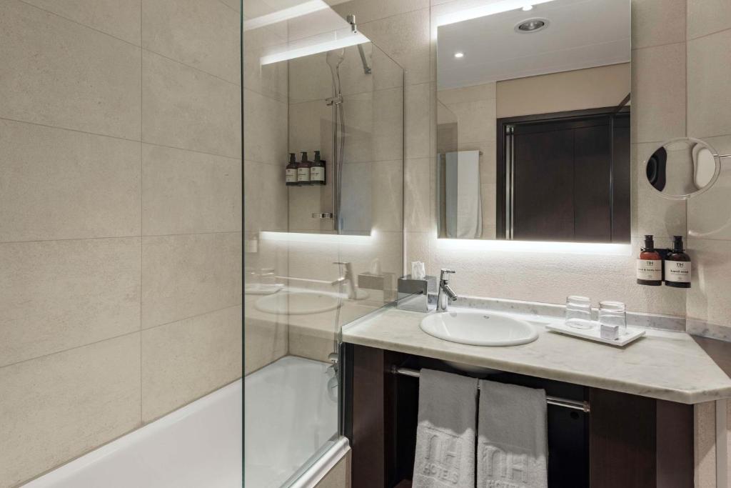 NH Geneva Airport Hotel - Resim 9