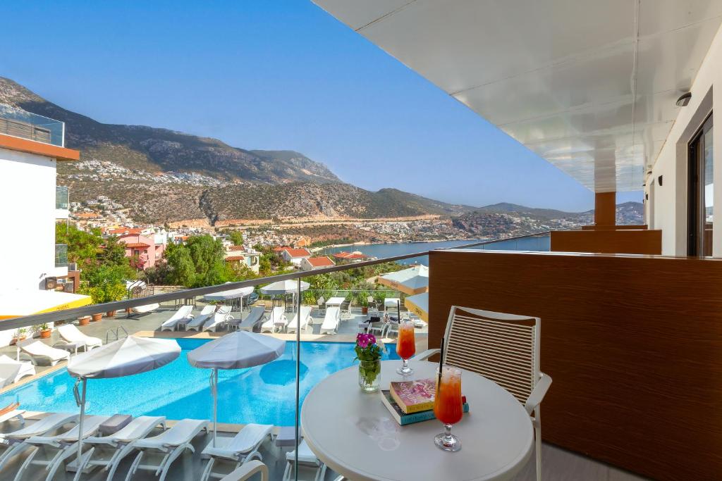 Rhapsody Hotel & Spa Kalkan - 11