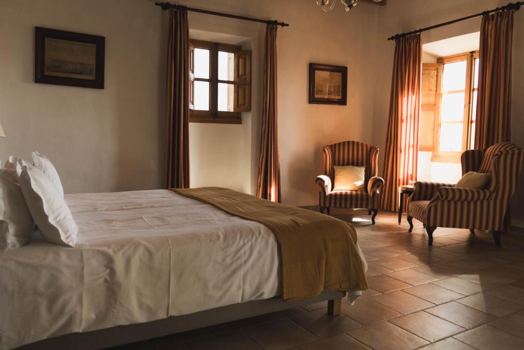 Postel nebo postele na pokoji v ubytování Finca Can Estades