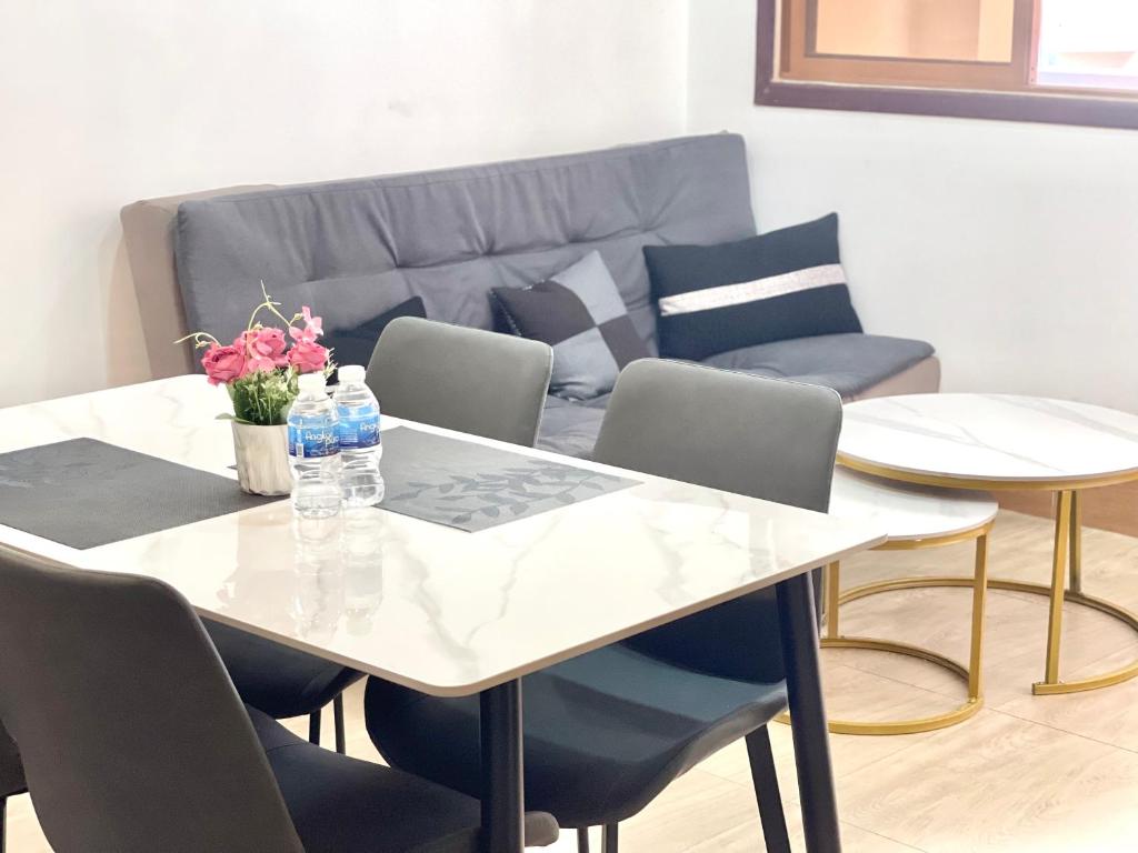 SKY Residence - Formerly RS Guesthouse - Studio Con Balcone