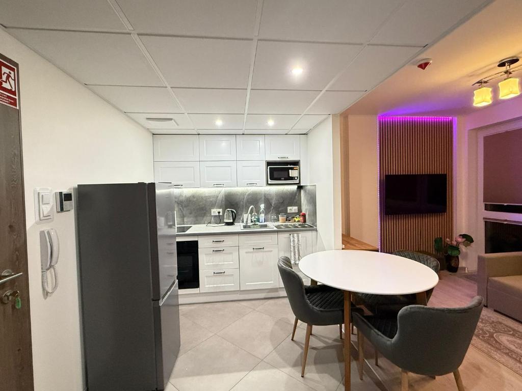 Warsaw Smart Apartment with Parking - Resim 33