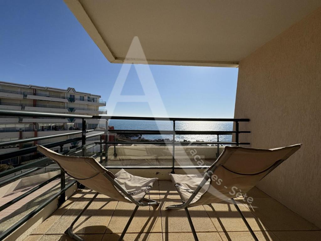 Balkón alebo terasa v ubytovaní appartement 1 chambre avec terrasse vue mer dans residence avec piscine