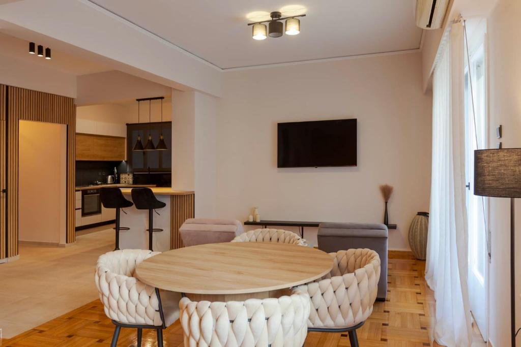 Phaedrus Living Athens Metsovou Residence