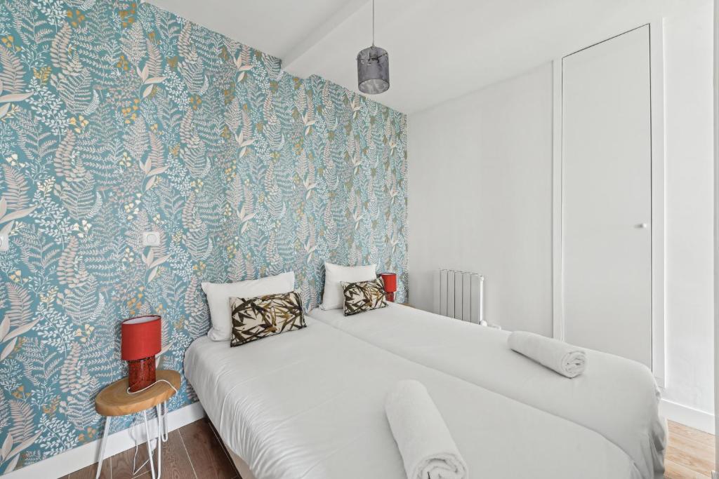 Résidence AURMAT - Appart - Hôtel - Paris - Boulogne - Apartment With Garden View