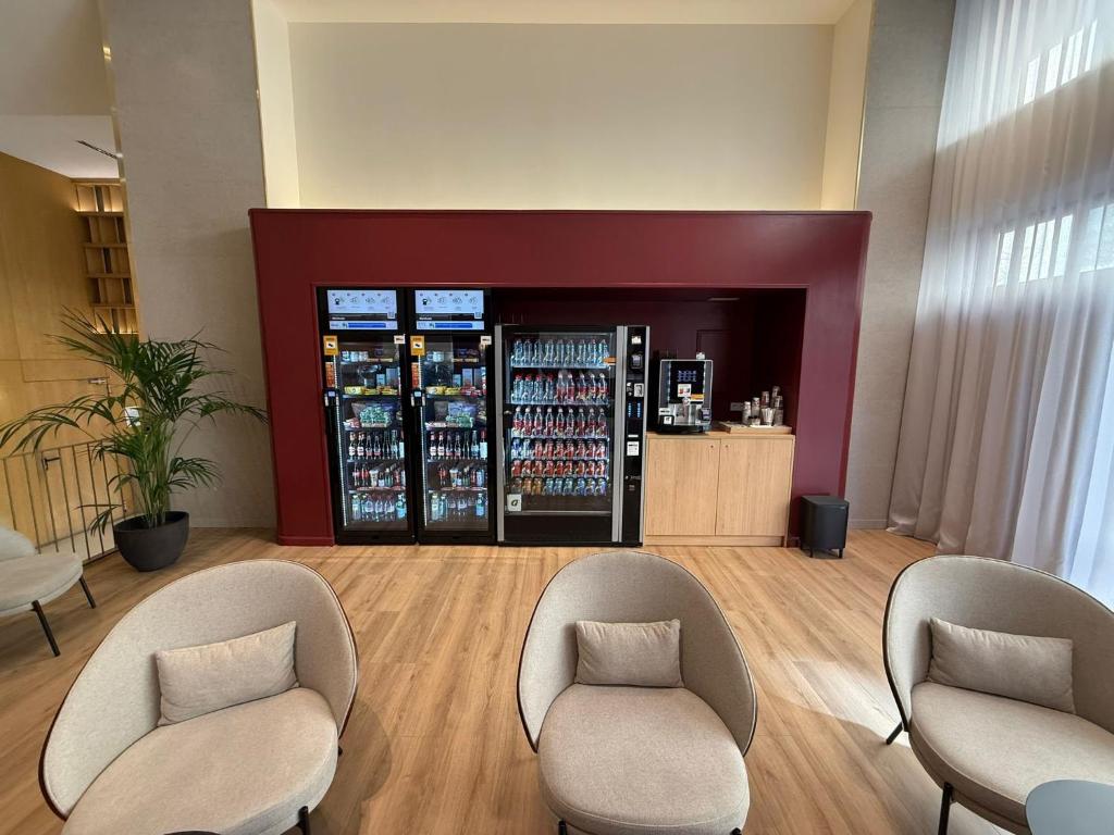 Apartamentos Recoletos - Resim 3