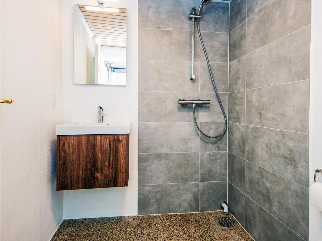 Koupelna v ubytování 14 person holiday home in Ørsted-By Traum