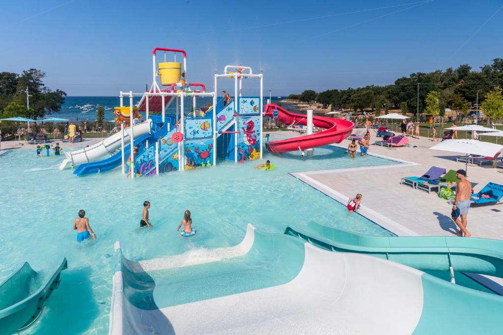 Bazén v ubytování Camping Park Umag - Roan nebo v jeho okolí