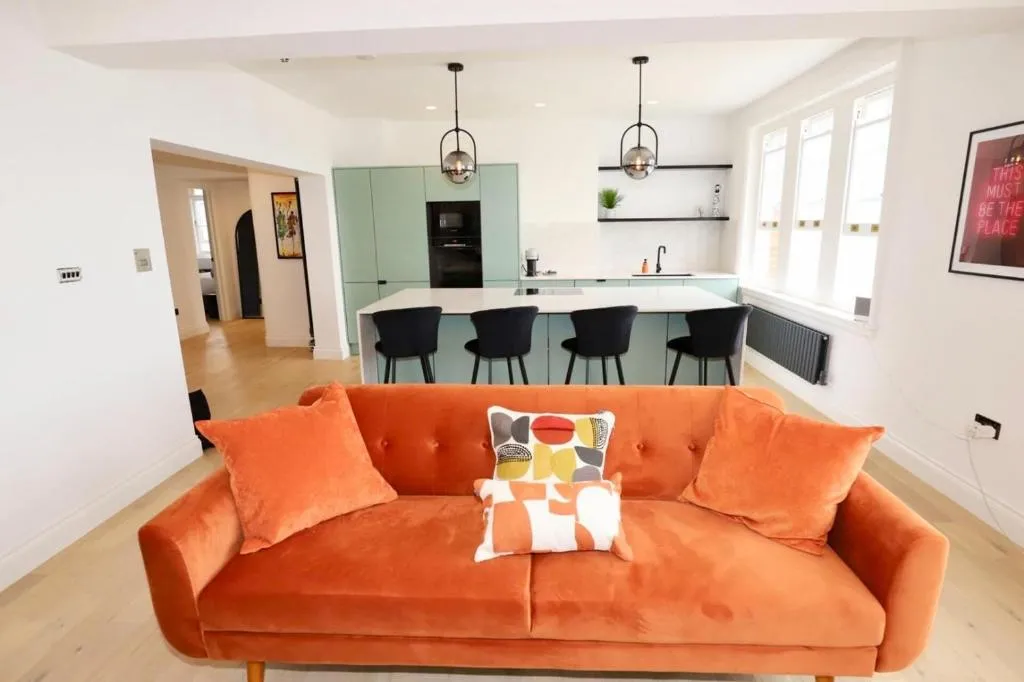 Newly Refurbished w/ River Views