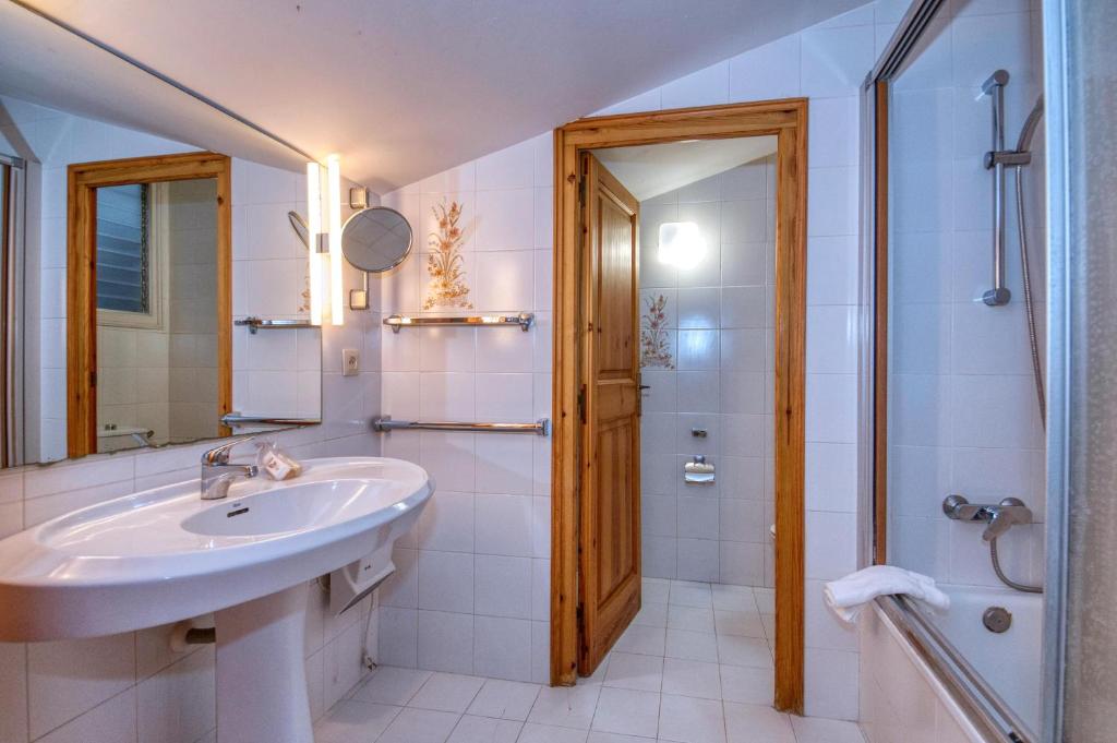 Koupelna v ubytování Apartaments Can Niell