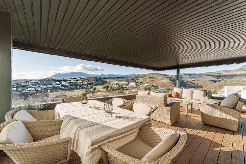 Hoyo19 10 Views Luxury Resort