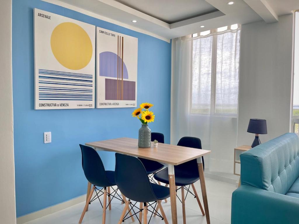 Posezení v ubytování Apartamento con vista única cerca de la Uninorte