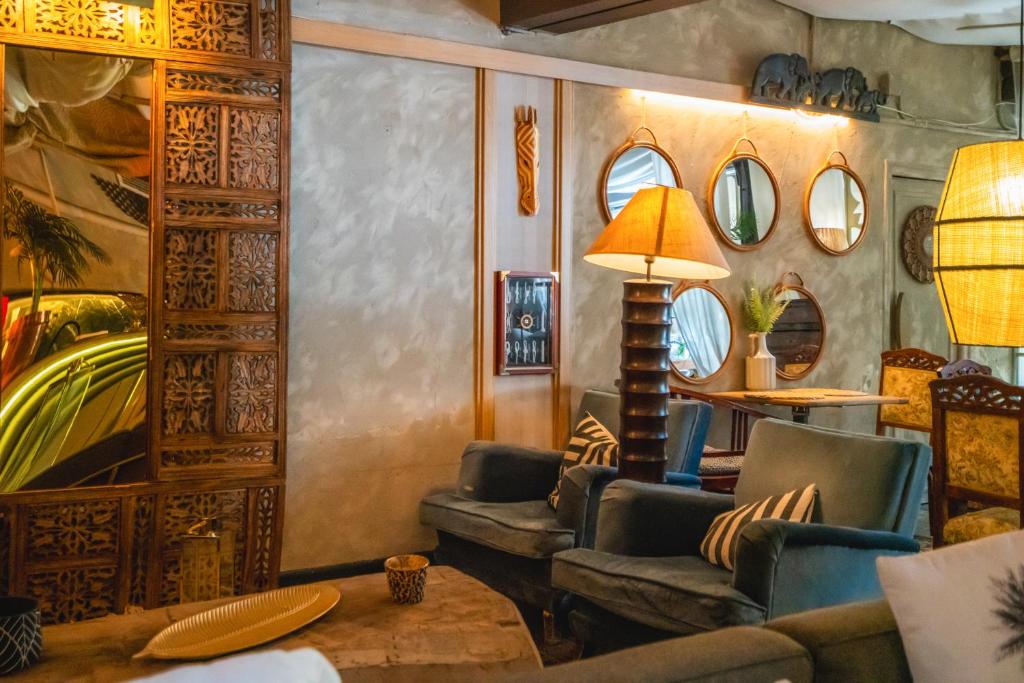 Hotel Life Gran Via - Tropical garden - Resim 32