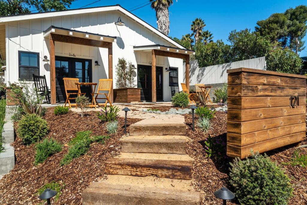 Tòa nhà nơi nhà nghỉ dưỡng tọa lạc