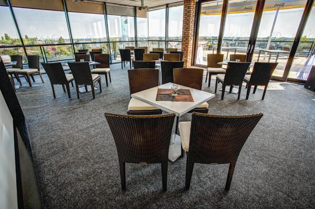 Reštaurácia alebo iné gastronomické zariadenie v ubytovaní Hotel Dolphin - Adult friendly