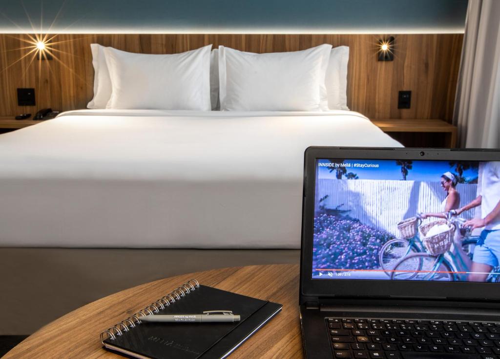 Ein Bett oder Betten in einem Zimmer der Unterkunft INNSiDE by Meliá São Paulo ITAIM
