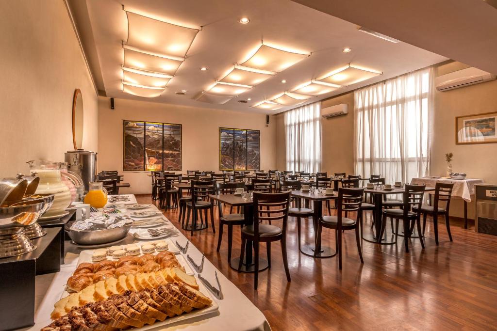 Comida en el hotel o alrededores