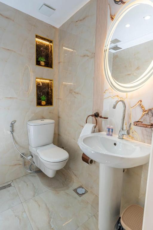 Koupelna v ubytování Lotus Al-Tahrir hotel