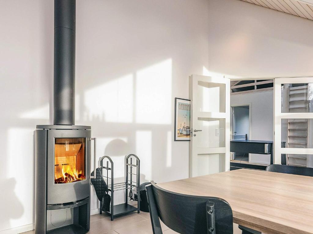 Kuchyň nebo kuchyňský kout v ubytování Holiday home Hals CIV