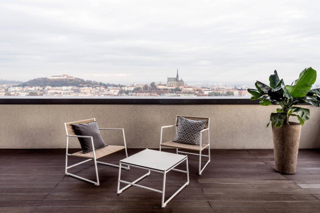 Nespecifikovaný výhled na hory nebo výhled na hory při pohledu z hotelu