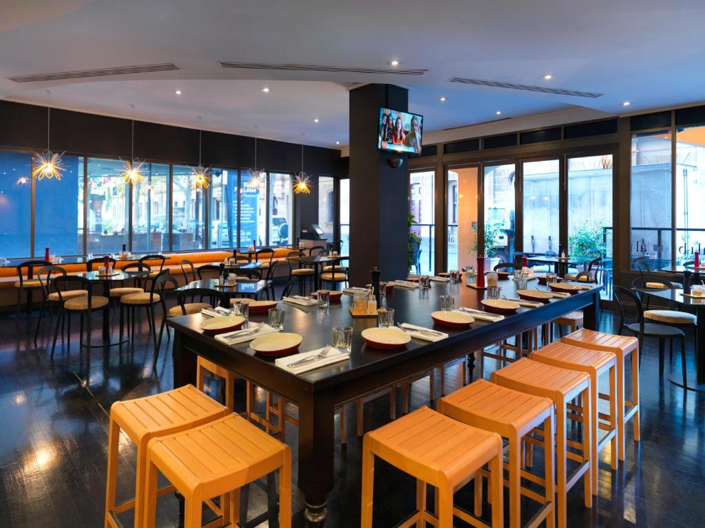 Mantra on Little Bourke Melbourne - Resim 37