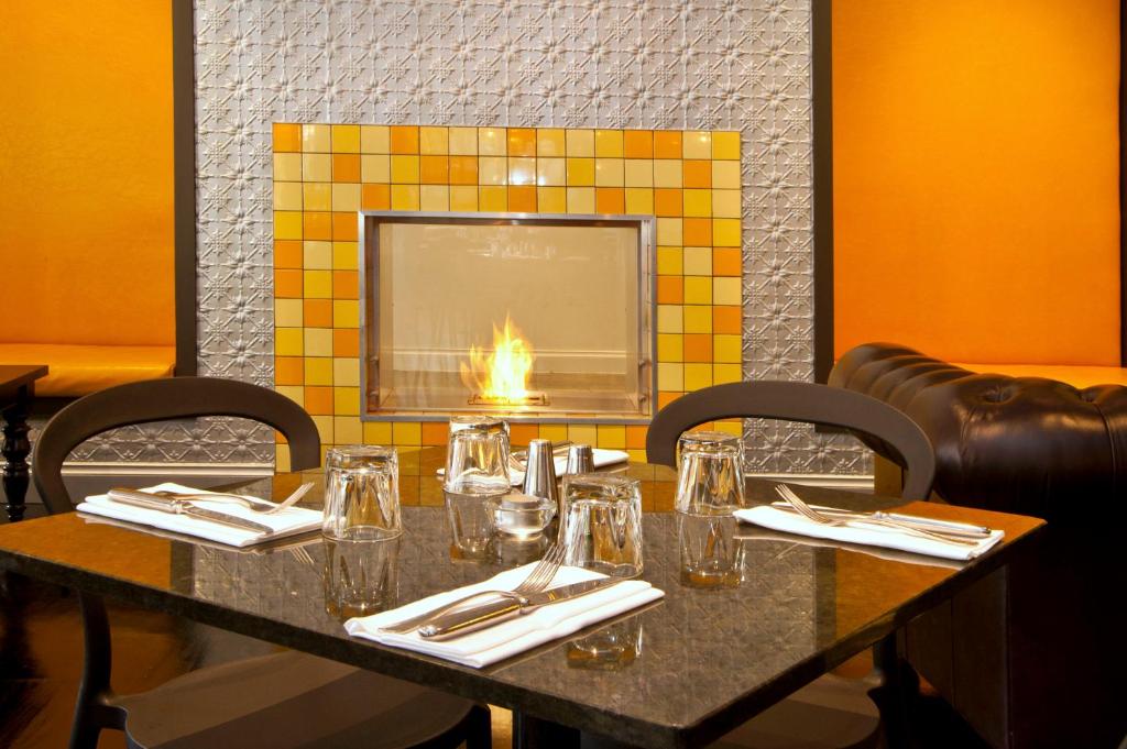 Mantra on Little Bourke Melbourne - Resim 40