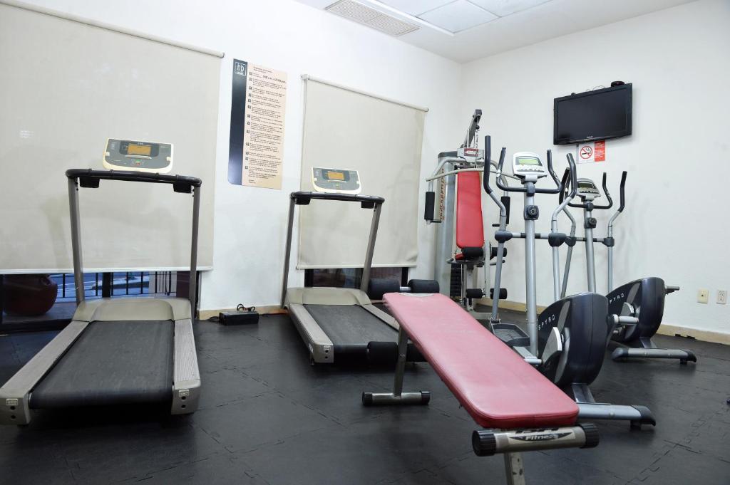 Fitness centrum a/nebo fitness zařízení v ubytování HB Xalapa
