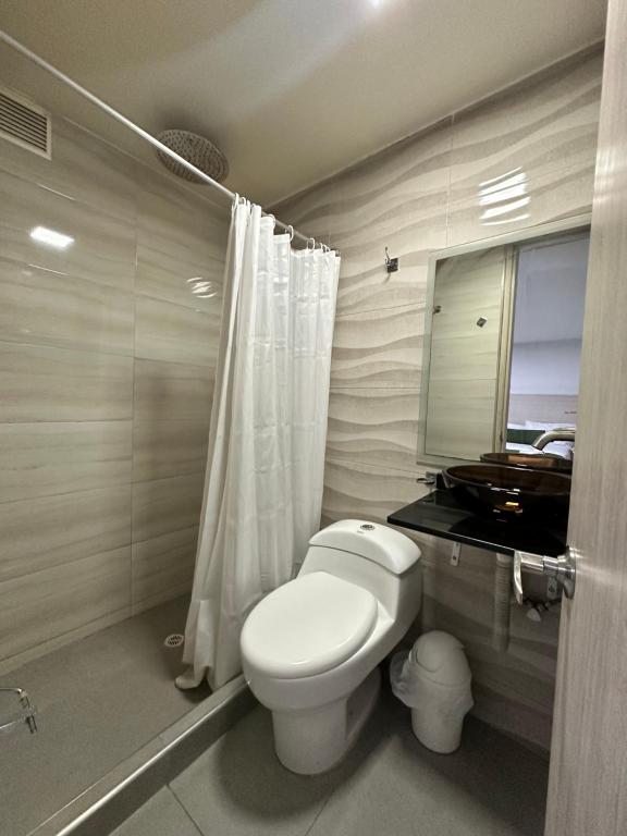 Koupelna v ubytování Hotel Bestmark Platino en Chapinero Bogota
