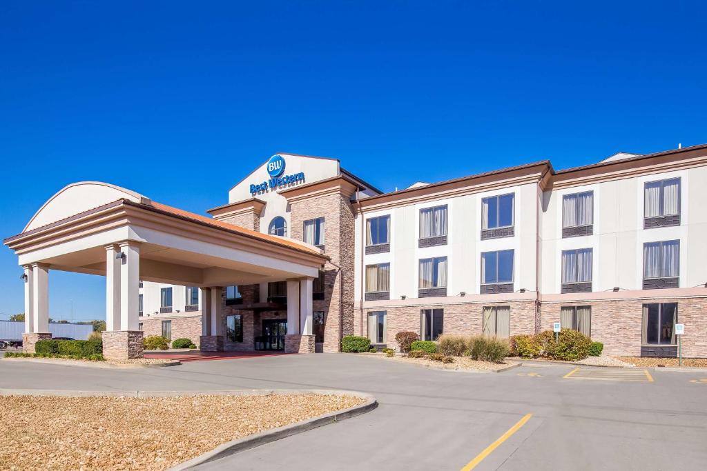 a rendering of a hotel with a building at Best Western St. Louis Airport North Hotel & Suites in Hazelwood