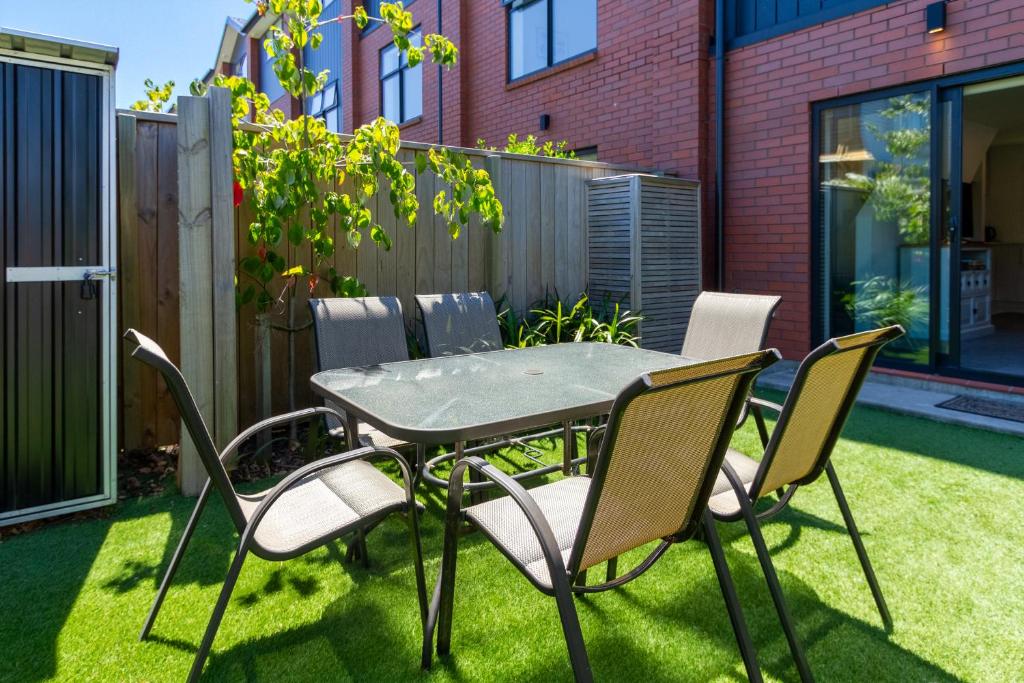 Elegant Living in Gloucester - Your Ideal Getaway - Resim 12