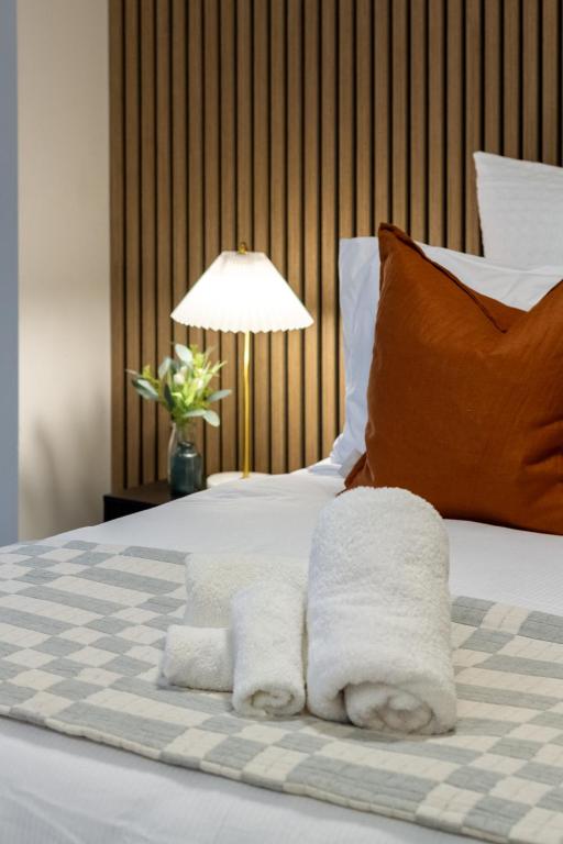 Perfect 1-Bedroom Retreat Near the Airport - Resim 16